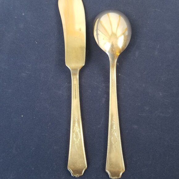 1847 Rogers Bros Flatware Ancestral Pattern Set Butter Knife and Sugar Spoon - Picture 3 of 8